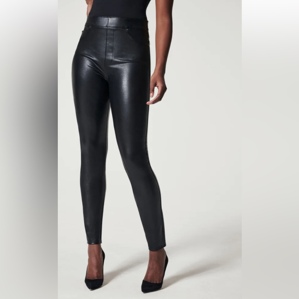 Leather-Like Ankle Skinny Pant